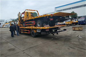 汶川同城汽车补胎